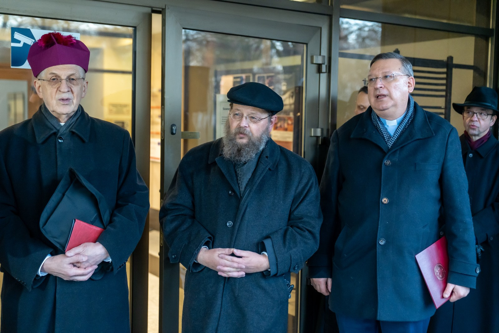 WhatsApp Image 2025 12 15 at 17.02.05 (1)